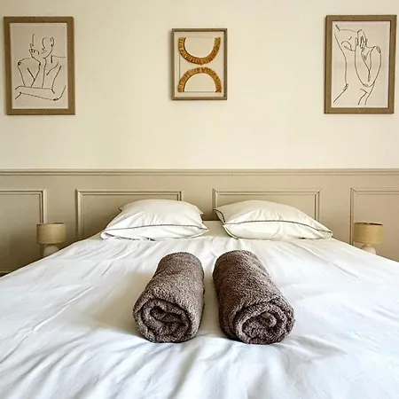 Le Chic A La Caladoise Avec Balcon Gleizé