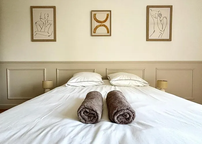 Le Chic A La Caladoise Avec Balcon Gleizé